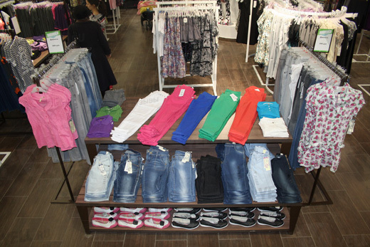 Stores with clothes :: Clothes stores