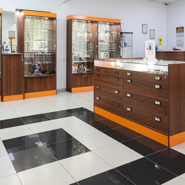 Оптика LUX на Молодежной улице фото 1