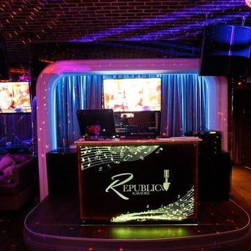 Ночной клуб Republic Club &amp; Karaoke фото 1