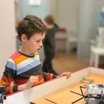 Робототехника и программирование для детей на Покрышкина 8 фото 1
