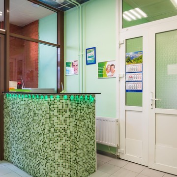 Стоматологический центр ЮлиСТОМ на Дунайском проспекте фото 2