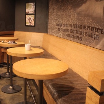 Starbucks на Баррикадной (ул Гашека) фото 2
