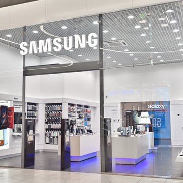 Samsung в ТРЦ &quot;Охта Молл&quot; фото 1