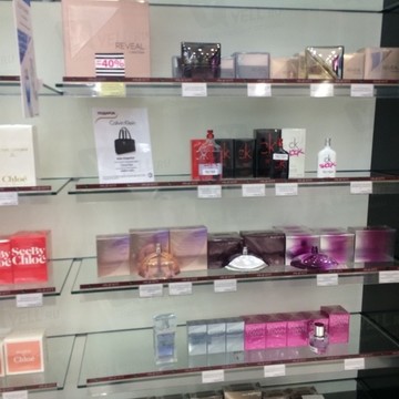 Магазин парфюмерии и косметики ИЛЬ ДЕ БОТЭ на проспекте Буденновский фото 1