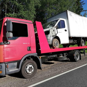Служба эвакуации автомобилей Сити Буксир фото 1