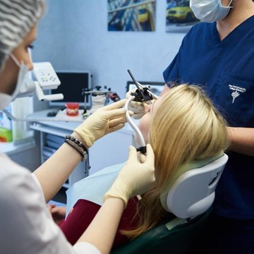 Стоматологическая клиника Мега-Мед на Ново-Садовой улице фото 1