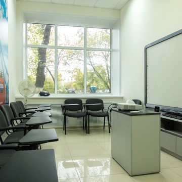 Школа английского языка Smart Education на проспекте Ленина фото 3
