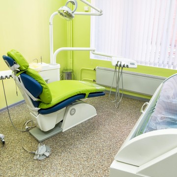 Стоматологическая клиника Виктория в микрорайоне Топкинский фото 1