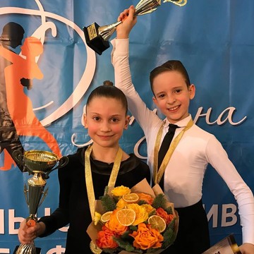 Школа спортивных бальных танцев Никиты Худякова фото 3