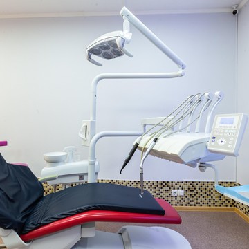 Современная стоматологическая клиника на улице Академика Анохина фото 2