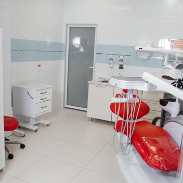Стоматологическая клиника Dental Family фото 2