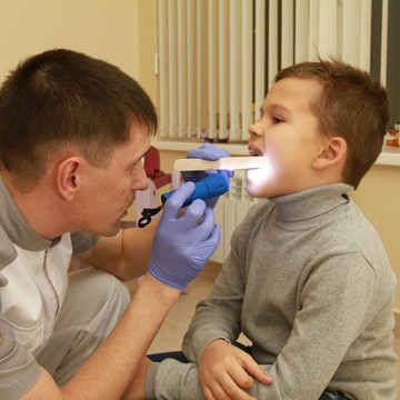Клиника стоматологии и медицины 32 карата на улице Баныкина фото 3