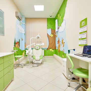 Центр имплантации и стоматологии ИНТАН на Бухарестской улице фото 1