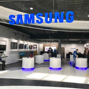 Samsung в ТРК &quot;Питер Радуга&quot; фото 1