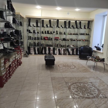 Магазин женской итальянской обуви и аксессуаров Sempre фото 3