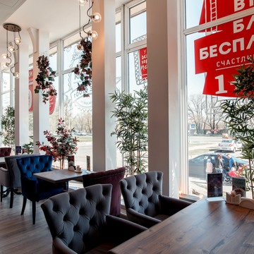 Ресторан Евразия на Приморском шоссе, 348 в Сестрорецке фото 1