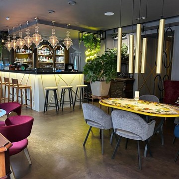 Amo Italian bistro фото 1
