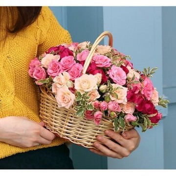 Магазин цветов Цветовик на Привокзальной площади фото 2