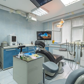 Семейная стоматологическая клиника Иденти фото 1