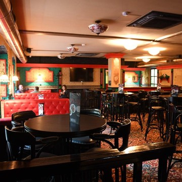 Ирландский паб Harat`s Pub на улице Покровка фото 1