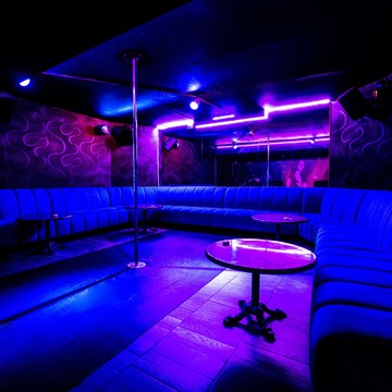 Стриптиз клуб Zависть GENTLEMAN BAR в Центральном районе фото 2