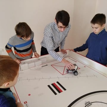 Робототехника и программирование для детей на Покрышкина 8 фото 3