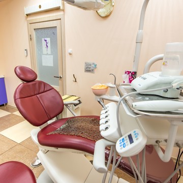 Стоматологический центр Зубная фея в Кировском районе фото 3