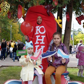 Обувной магазин Юничел на улице Пехотинцев фото 1