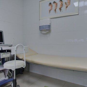 Центр лечения миомы матки на метро Тульская фото 1