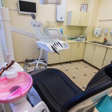 Стоматологическая клиника Aksi Dental на Кондратьевском проспекте фото 3