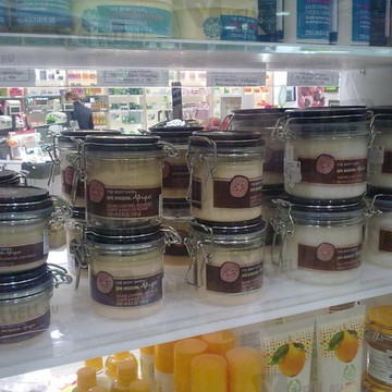 Магазин косметики для тела the Body Shop на проспекте Просвещения фото 3