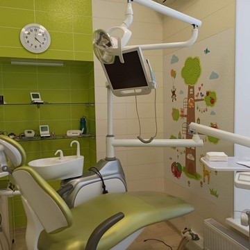 Стоматологическая клиника СитиСтом (Мадин клиника) на Отрадной улице фото 2