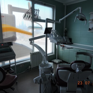 Стоматологическая клиника ДантистЪ на Кирпичной улице фото 1