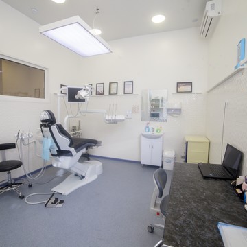 Стоматологическая клиника Династия на Новороссийской улице фото 2
