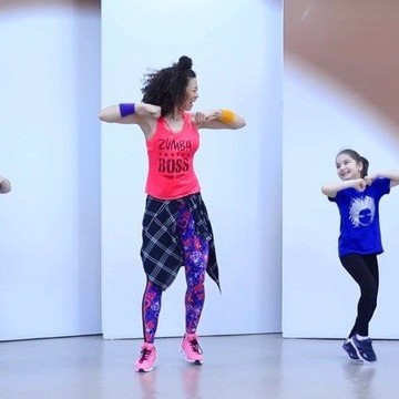 Школа танцев Zumba. Studio Kermen на Беловежской улице фото 3