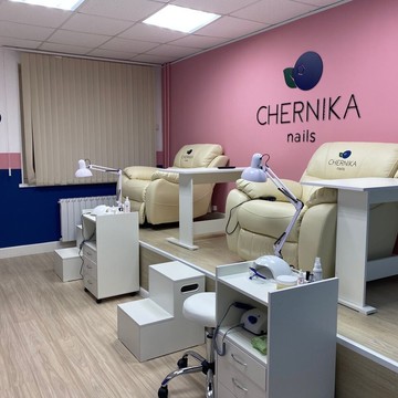 Студия маникюра и педикюра CHERNIKA Nails фото 2