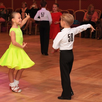 Спортивно-танцевальный клуб DanceGroup в Путилково фото 1