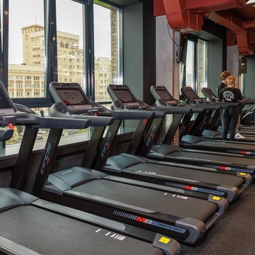 Фитнес-центр Powerhouse Gym на метро Площадь 1905 года фото 3