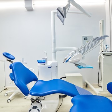 Стоматологическая клиника «Кристалл Дент» в Индустриальном районе фото 1