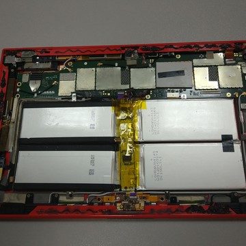 А это - результат "ремонта"! В планшет запихнули 4 бэушные китайские батарейки от самсунгов.