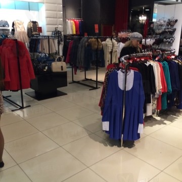 Магазин женской одежды Love Republic в Дзержинском районе фото 1
