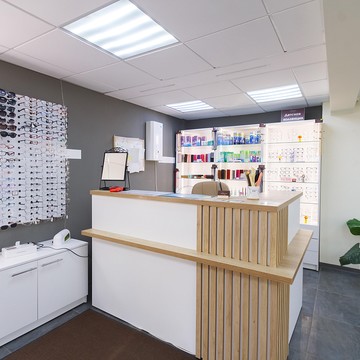 Оптика Prosvet на улице Октябрьской Революции фото 1