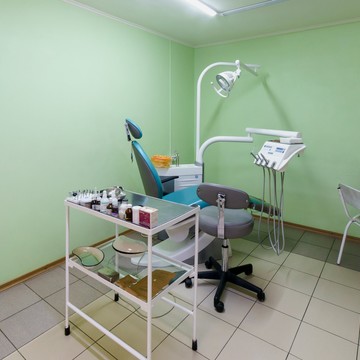 Стоматологическая клиника ДентаЛюкс на проспекте Кораблестроителей фото 1