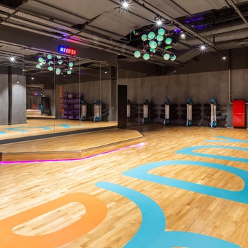 Фитнес-клуб DDX Fitness на проспекте Революции фото 3