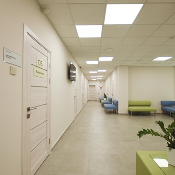 Многопрофильный центр СМ-Клиника на улице Академика Анохина фото 3