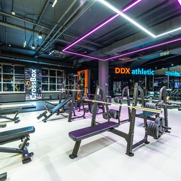 Фитнес-клуб DDX Fitness в Большом Овчинниковском переулке фото 1