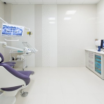 Стоматологическая СПА-клиника Белые Клематисы фото 1