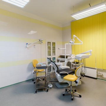 Стоматологическая клиника Айсберг в Мотальном переулке фото 1