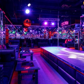 Стриптиз-клуб Burlesque на улице Баумана фото 2