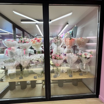 Студия цветов Fmart by flowwow X Burkova фото 2